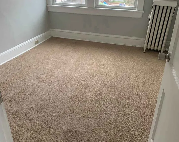 228 N Centre St #6 — Photo 3