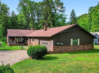 15021 Stillwater Dr, Novelty, OH 44072