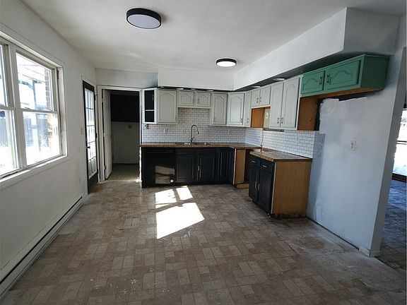 5th image of 409 Chestnut Dr