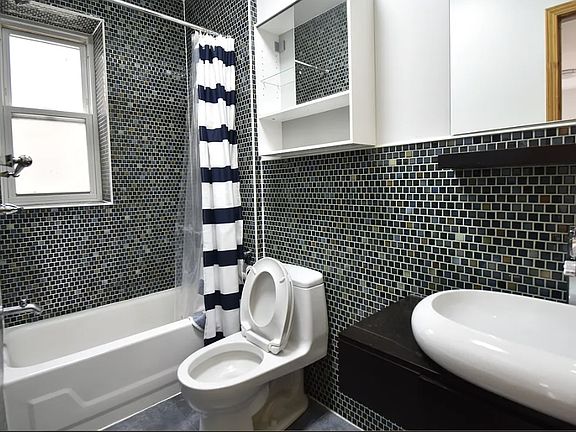 2nd image of 54 Elizabeth St #7-39