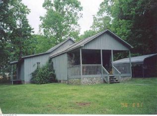 3613 Bray Rd, Hamptonville, NC 27020