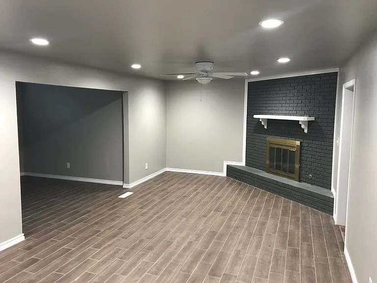 2713 Berkshire Way — Photo 4