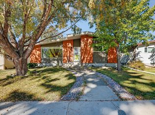 4312 117th St NW, Edmonton, AB T6J1T8