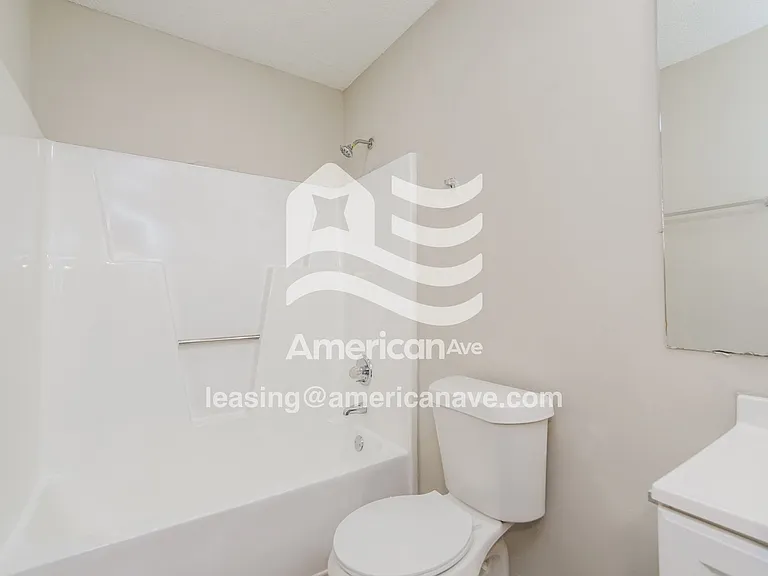 46839_013_bathroom_12814026.jpg