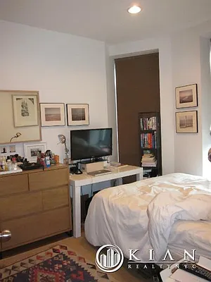 Rented by Kian Realty | media 11