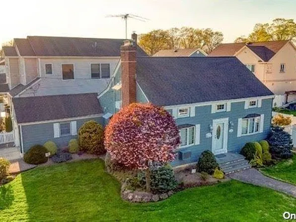 1906 Old Mill Road, Wantagh, NY 11793