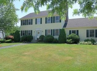 37 Tamarack Dr, Stoughton, MA 02072