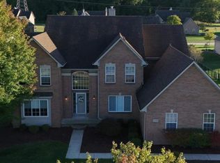 27299 Jessica Ln, Brownstown, MI 48134