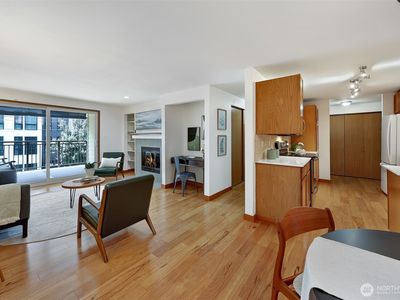 8720 Phinney Avenue N #12, Seattle, WA, 98103