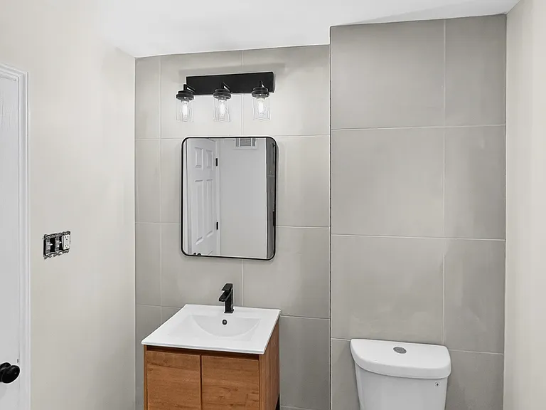 345 Walnut St #3R — Photo 37