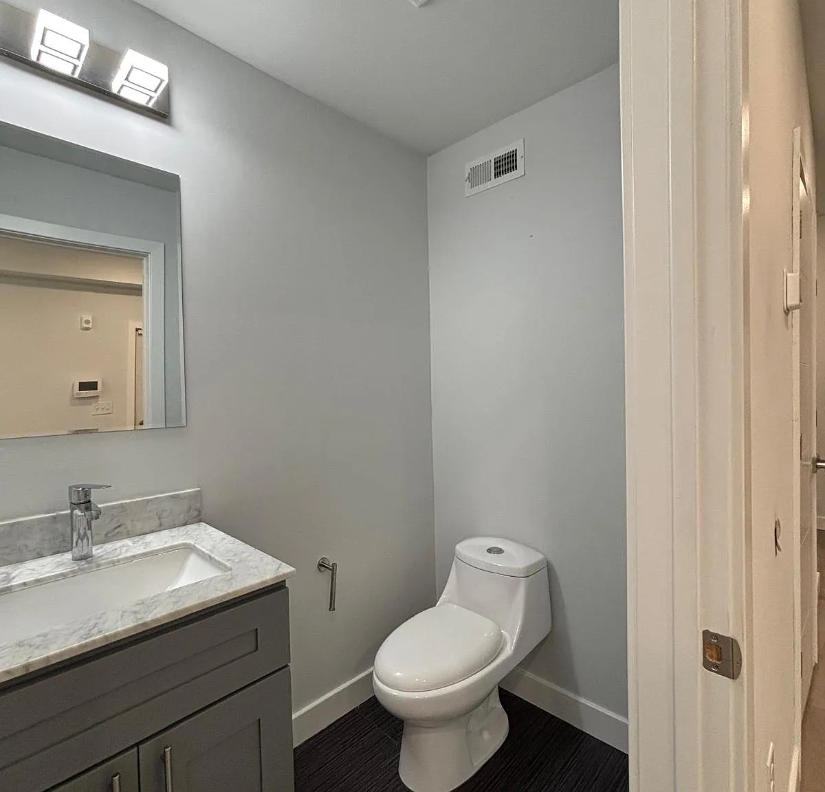 2 bed, 2.5 bath, 700 sqft, $1,545 — Photo 4