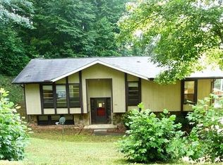 660 Tank Hill Rd, Gatlinburg, TN 37738