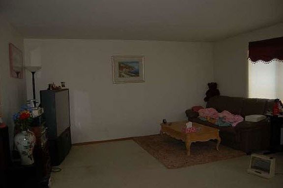 5th image of 911 78th Street Ct E