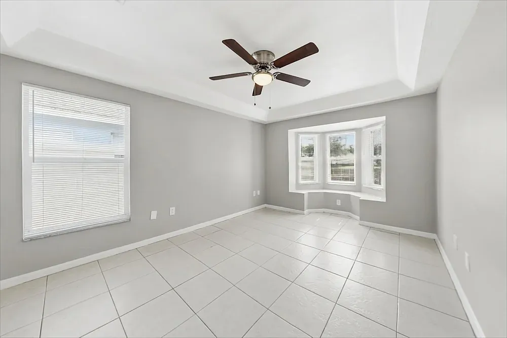 4 bed, 1466 sqft, $1,300 — Photo 2