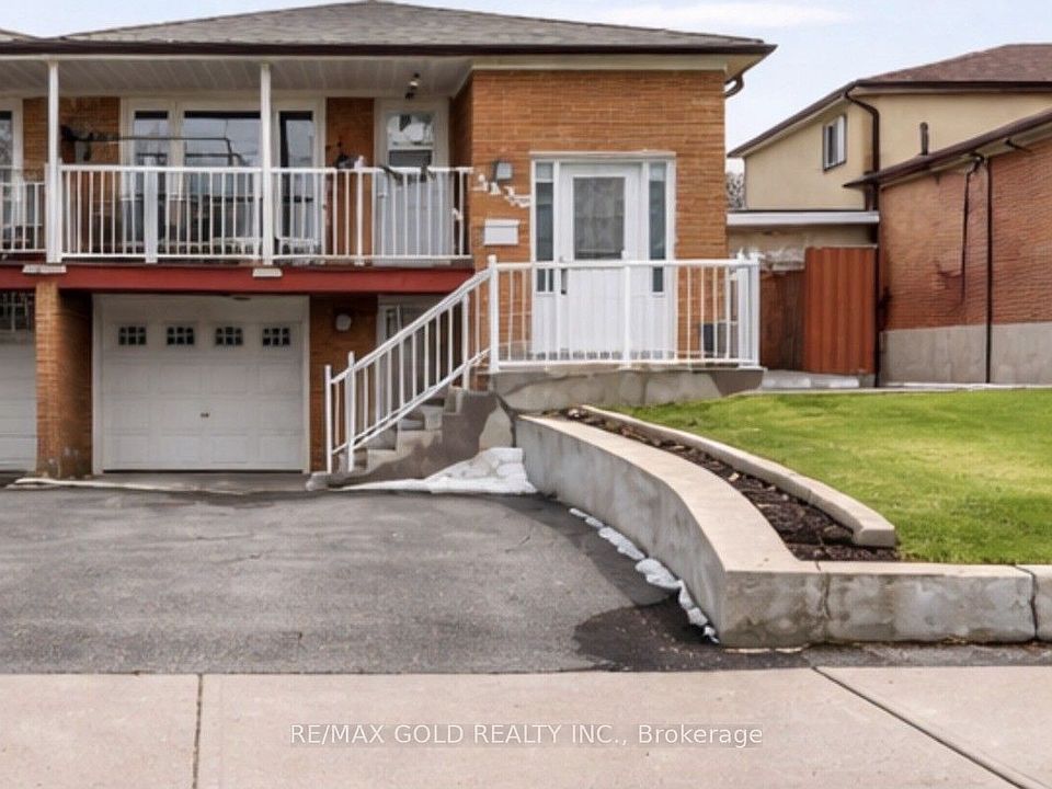 1st image of 3430 Chipley Cres