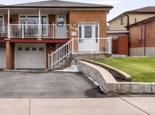 3430 Chipley Cres, Mississauga, ON L4T 2E2