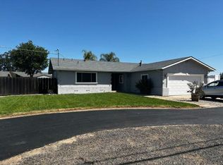 4631 Santa Fe St, Oakdale, CA 95361