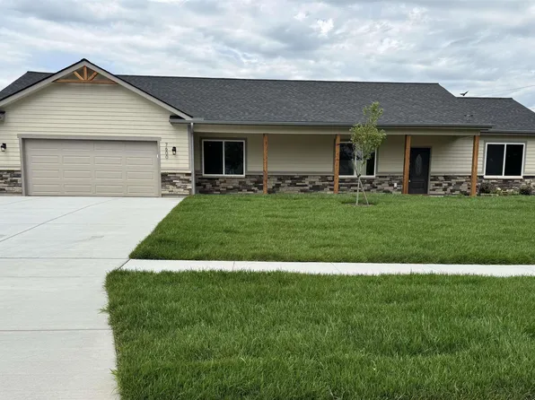 7600 SW 24th Ter, Topeka, KS 66614
