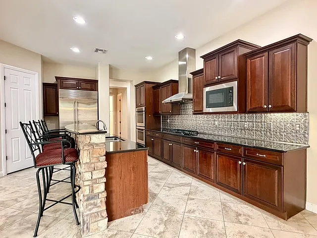 25413 N 55th Ln — Photo 7