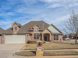 1308 Loren Pl, Yukon, OK 73099