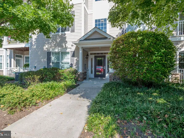 232 Timberlake Dr, Trenton, NJ 08618