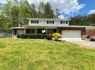 932 Forest Hills Rd, Forest Hills, KY 41527