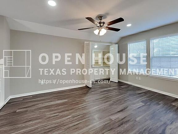 5th image of 702 Fernglade Dr