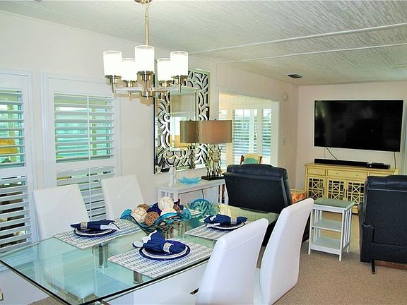 5th image of 375 Nicklaus Blvd