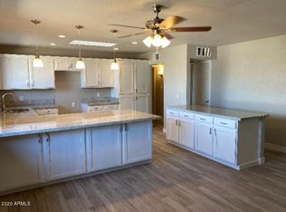 5802 N 61st Ln, Glendale, AZ 85301