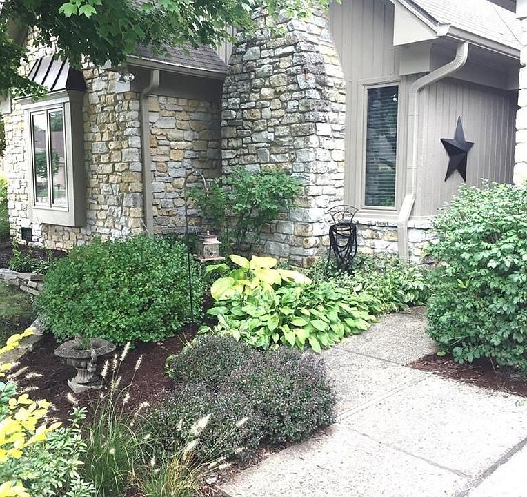 Welcome home to a home with tons of character.... both inside and out!  Yearly HOA fees are only $150.