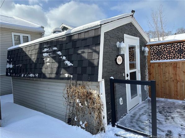 1840 Gowan Brae Dr, Bathurst, NB E2A 4X5