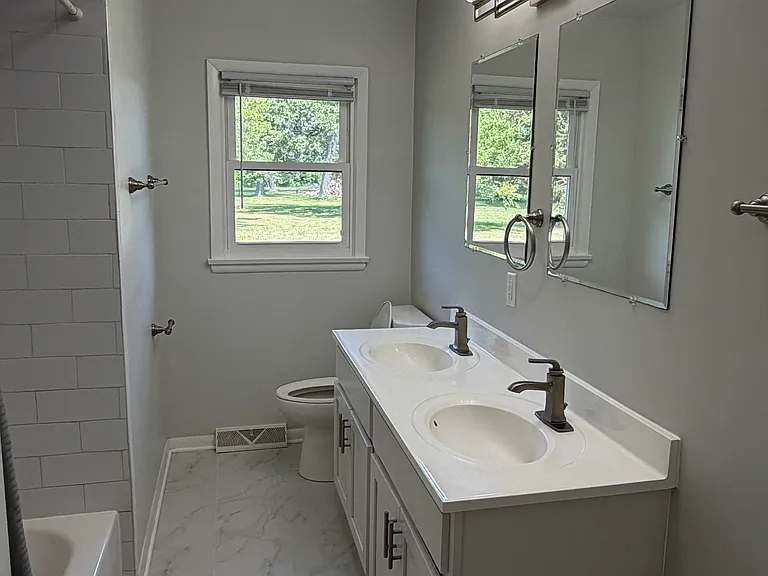 20766 W Rollins Rd — Photo 21