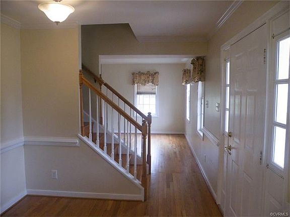 4th image of 10125 Woodvale Ct