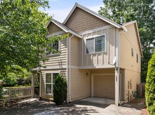 895 N 20th Way, Cornelius, OR 97113