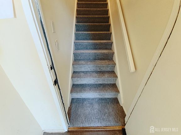 2nd image of 93 Fox Rd APT 3B