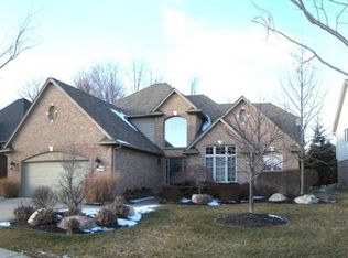 19865 Mapleton Dr, Macomb, MI 48044