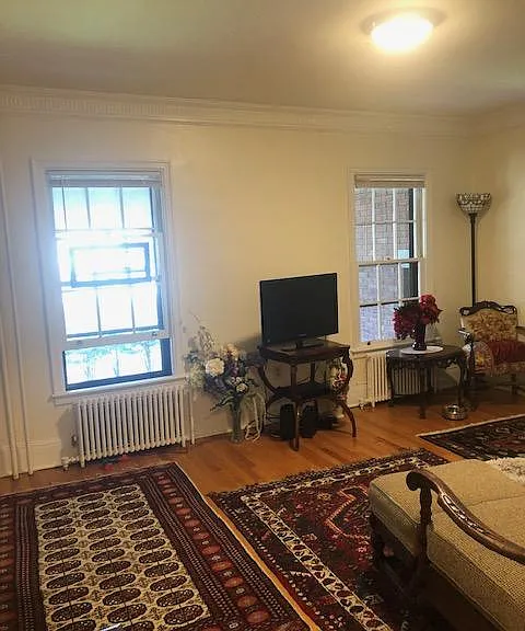 198 Pawling Ave #21 — Photo 4