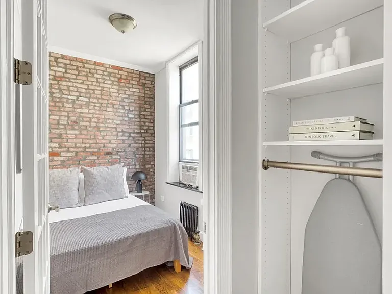 60 Avenue B #R1C — Photo 3