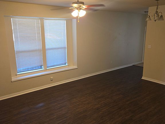 3rd image of 1629 Summer Hill Ct #1629