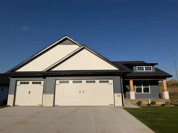 1942 Coquina Ave, Tiffin, IA 52245