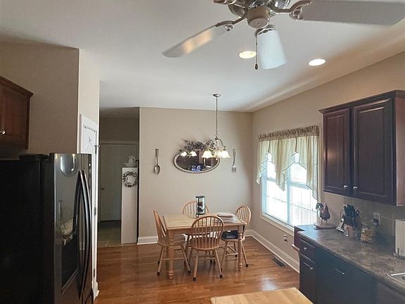 5th image of 248 Ashton Ct