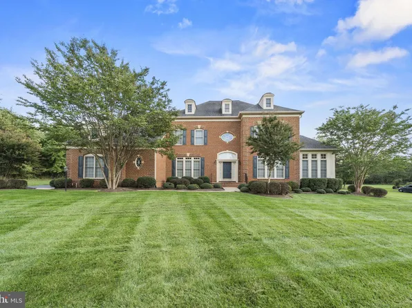 27556 Paddock Trail Pl, Chantilly, VA 20152