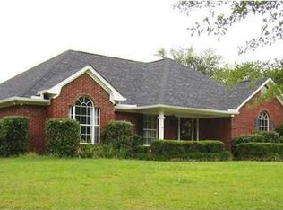 7509 Tanner Williams Rd, Lucedale, MS 39452