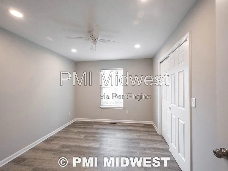 420 S Hamilton Ave #A — Photo 10