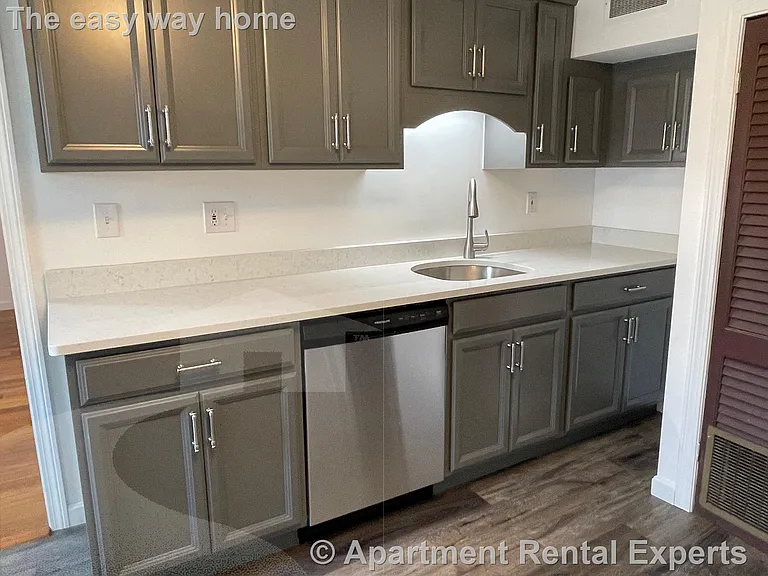 70-72 School St #2 — Photo 5