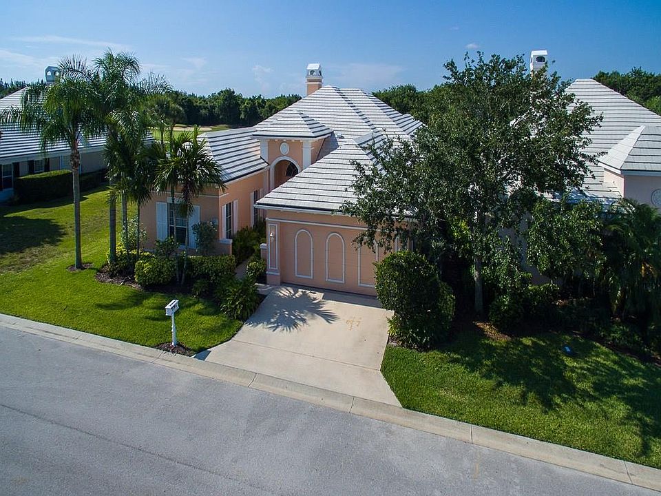 1st image of 875 Saint Annes Ln
