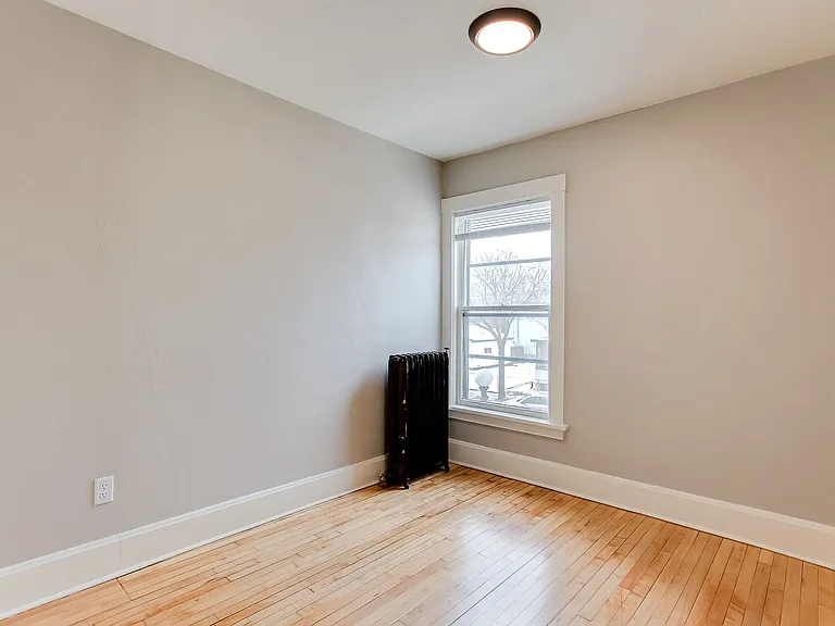 424 Smith — Photo 23