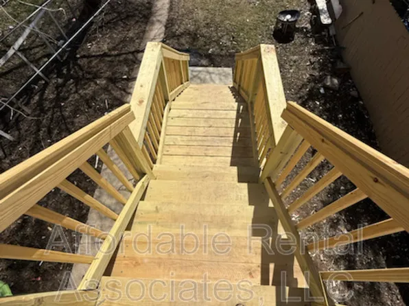 2015 W Greenfield Ave, Milwaukee, WI 53204