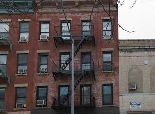 210 E 111th St, New York, NY 10029