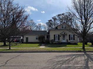 271 S Maple St, Zeeland, MI 49464